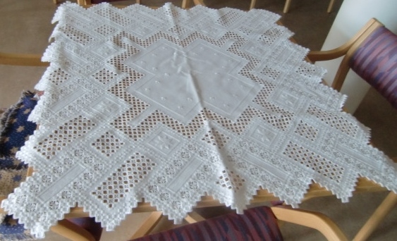 m776M Lovely Hardanger Tablecloth